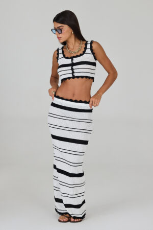 חליפת סריג פסים